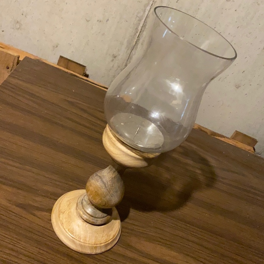 Candle holder
